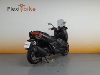 Yamaha XMAX 125