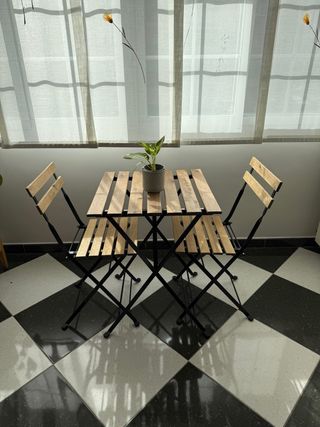 Mesa y 2 sillas plegables - Jardín