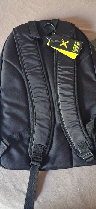 Mochila Munich - Negra con Rojo