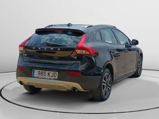 Volvo V40 Plus