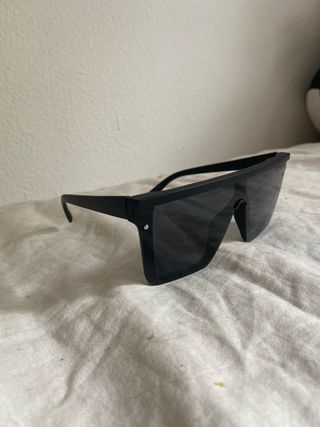 Gafas sol cuadradas negras
