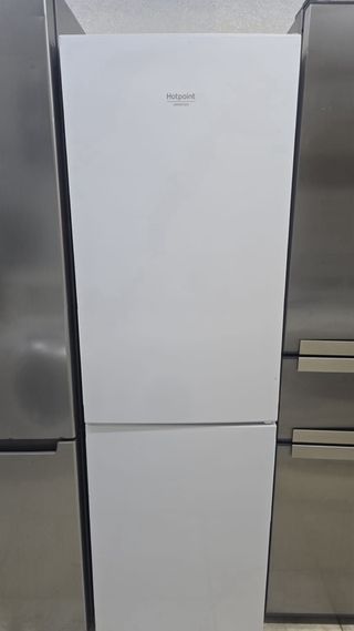 Nevera Hotpoint No Frost A+ 185x59 cm