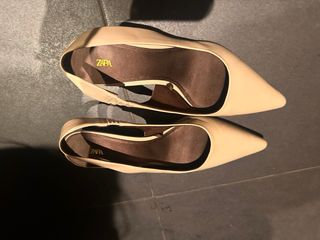 Tacones beige Zara - Elegantes