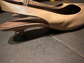 Tacones beige Zara - Elegantes