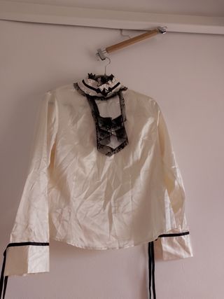 Blusa blanca encaje - elegante