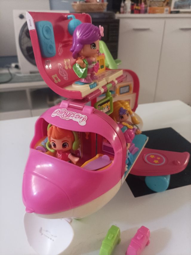 Avión PinyPon con 4 muñecos