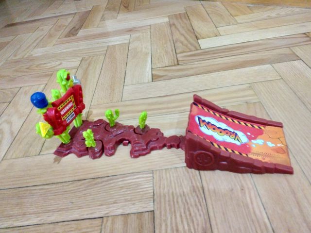 Coches T-Racer 2 tipos de lanzadera y pista salto