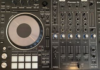 Pioneer DDJ-RZ Controller DJ