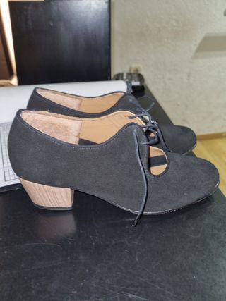 Zapatos flamenco negros, nuevos