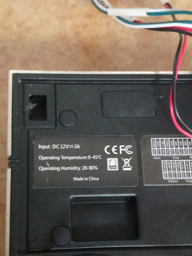 2 Lectores biométricos ZKTeco