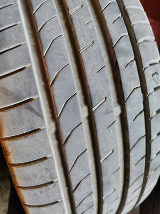 4 Llantas 195 45 15 saxo 106 al 95%