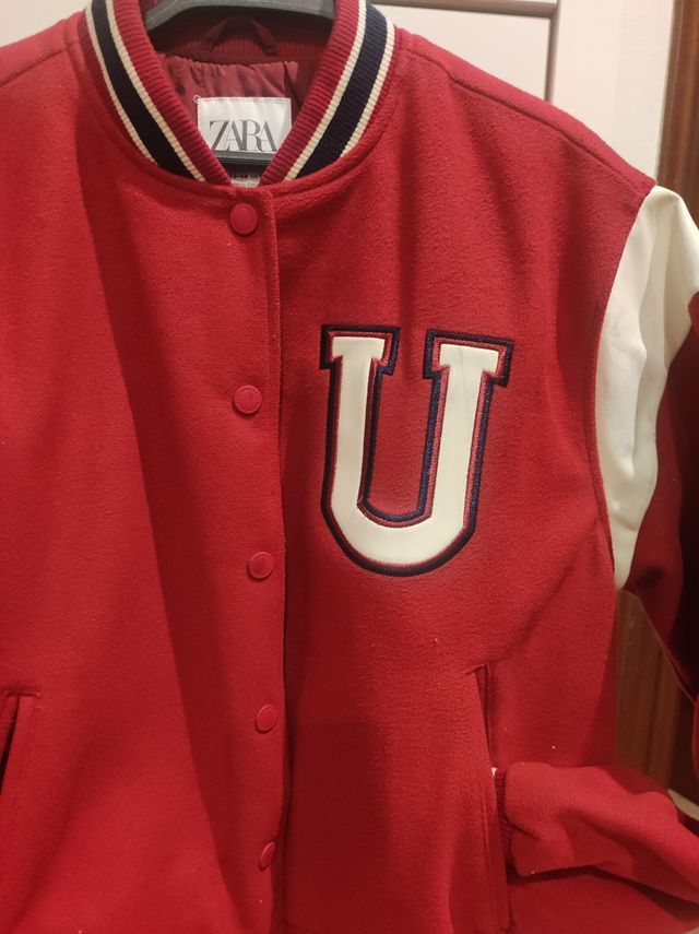 Cazadora beisbolera Zara niña roja