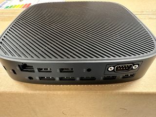 HP mini-PC negro