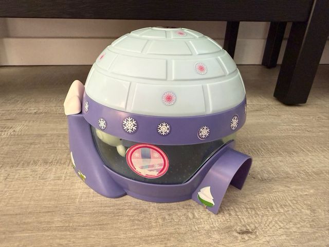 BEBÉS LLORONES - El Iglú de Kristal