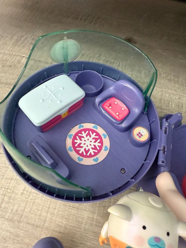 BEBÉS LLORONES - El Iglú de Kristal