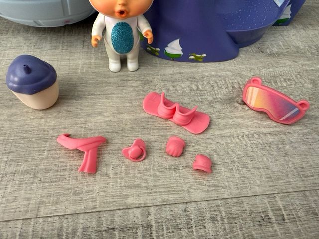 BEBÉS LLORONES - El Iglú de Kristal