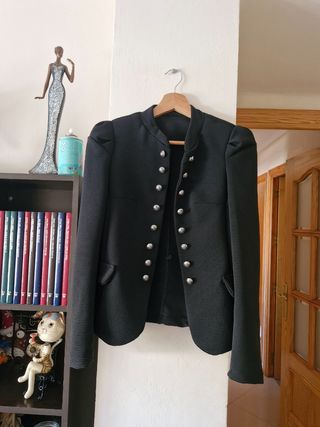 Chaqueta negra