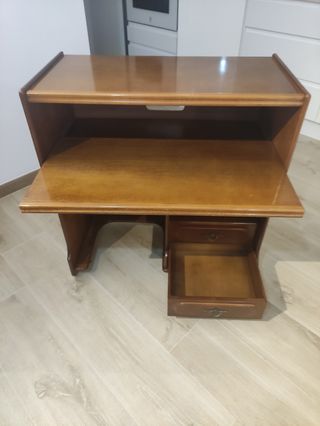 Mesa escritorio madera caoba - ruedas