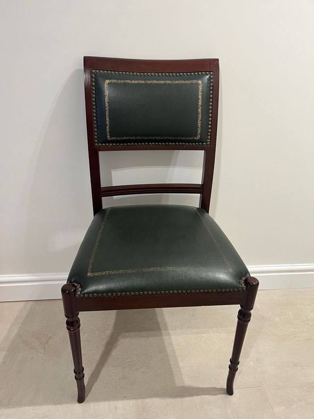 Silla de piel verde - madera