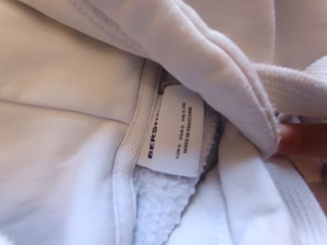 Sudadera blanca Bershka