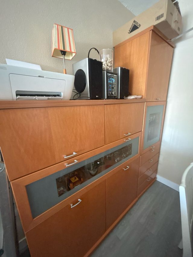 Muebles salón (aparador y columna)