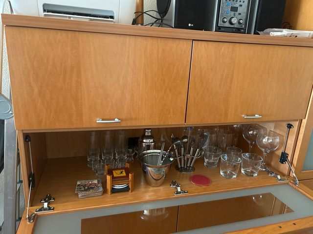 Muebles salón (aparador y columna)