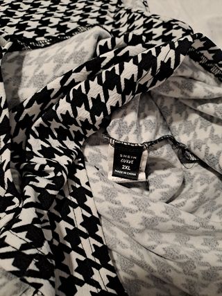 Vestido blanco y negro