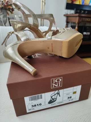 Sandalias de tacón doradas, marca Joni, talla 39