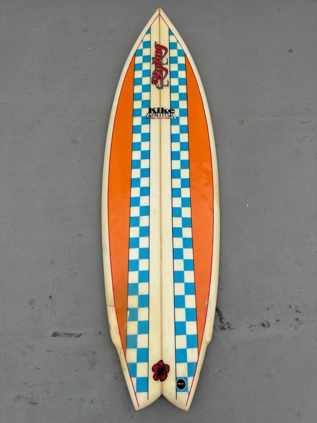 Tabla de surf Kike Panera modelo vintage los 80.