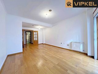 Piso en alquiler en Ensanche en Coruña (A)