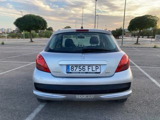 Peugeot 207 HDi Urban 