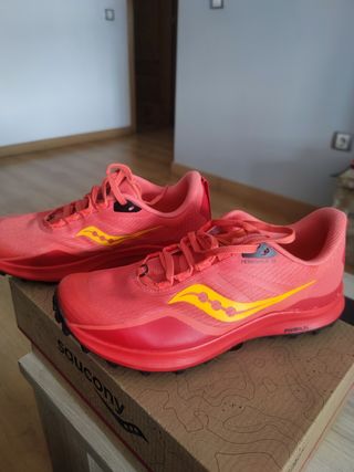 Saucony Peregrine 12 rojas mujer coral