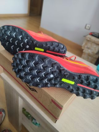 Saucony Peregrine 12 rojas mujer coral