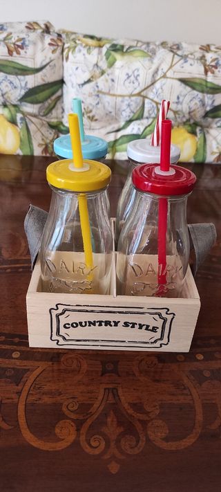 Set 4 Bottigliette Latte Vintage
