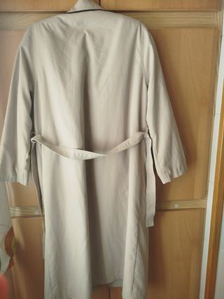 Gabardina beige talla 40/42