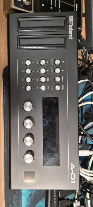 Roland A-01