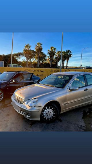 Mercedes-Benz Clase C 2005