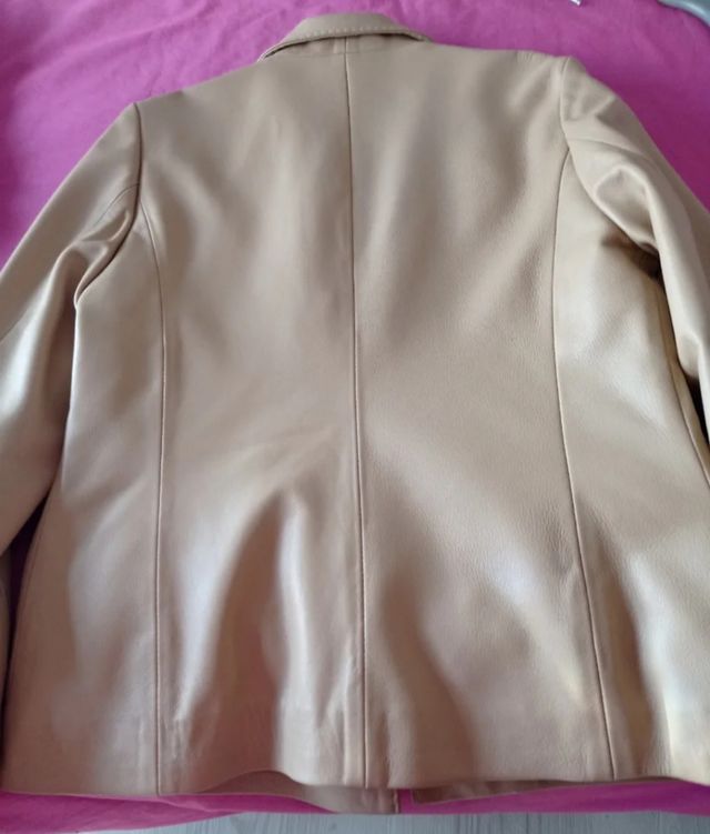 Chaqueta piel beige mujer