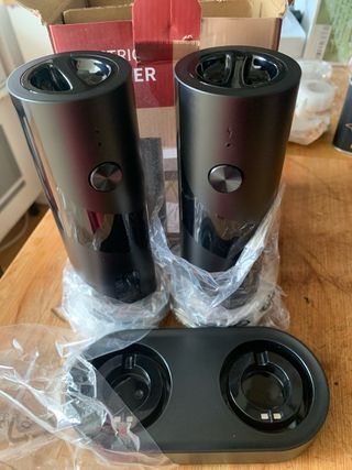 Molinillo eléctrico 2 pzas con base de cargador 