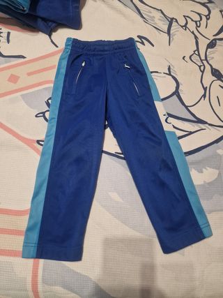 Pantalón chándal talla 2