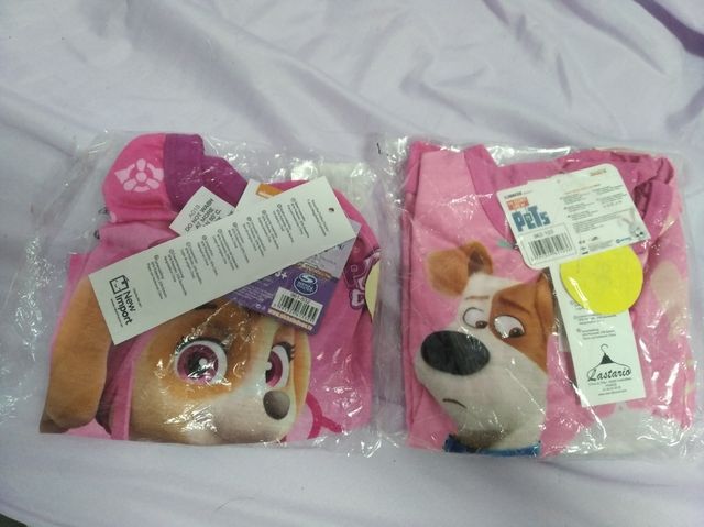 2 Camisetas Paw Patrol y Mascotas