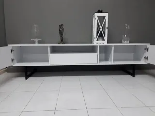 MUEBLE BAJO TV INDUSTRIAL II BLANCO