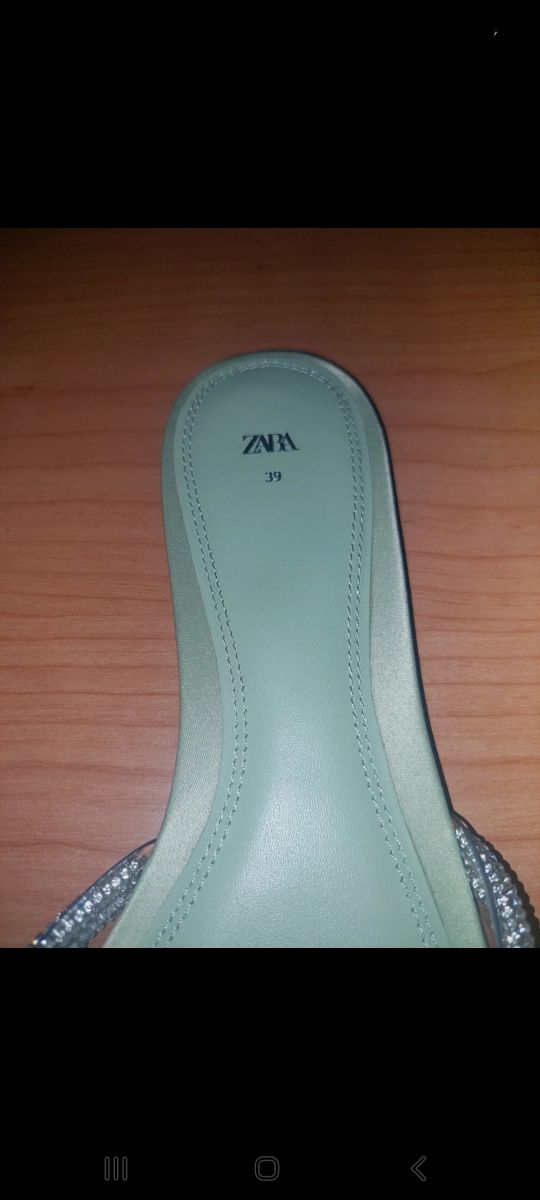 Sandalias Zara - Verdes con brillos