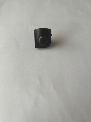 Botón elevalunas coche