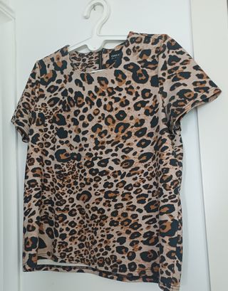 Camisa ONLY leopardo talla L