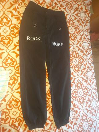 Pantalones deportivos negros
