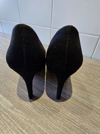 Tacones negros Lefties