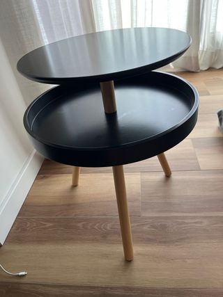 Mesa auxiliar 2 niveles - negra y madera