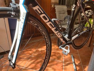 Bicicleta carretera Focus