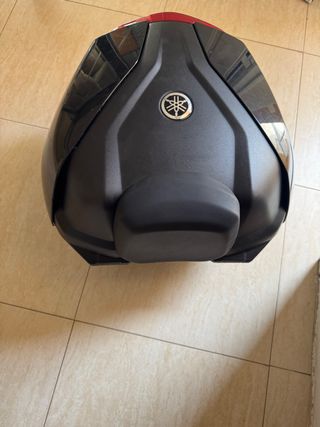 Topcase Yamaha 34L - Baúl moto